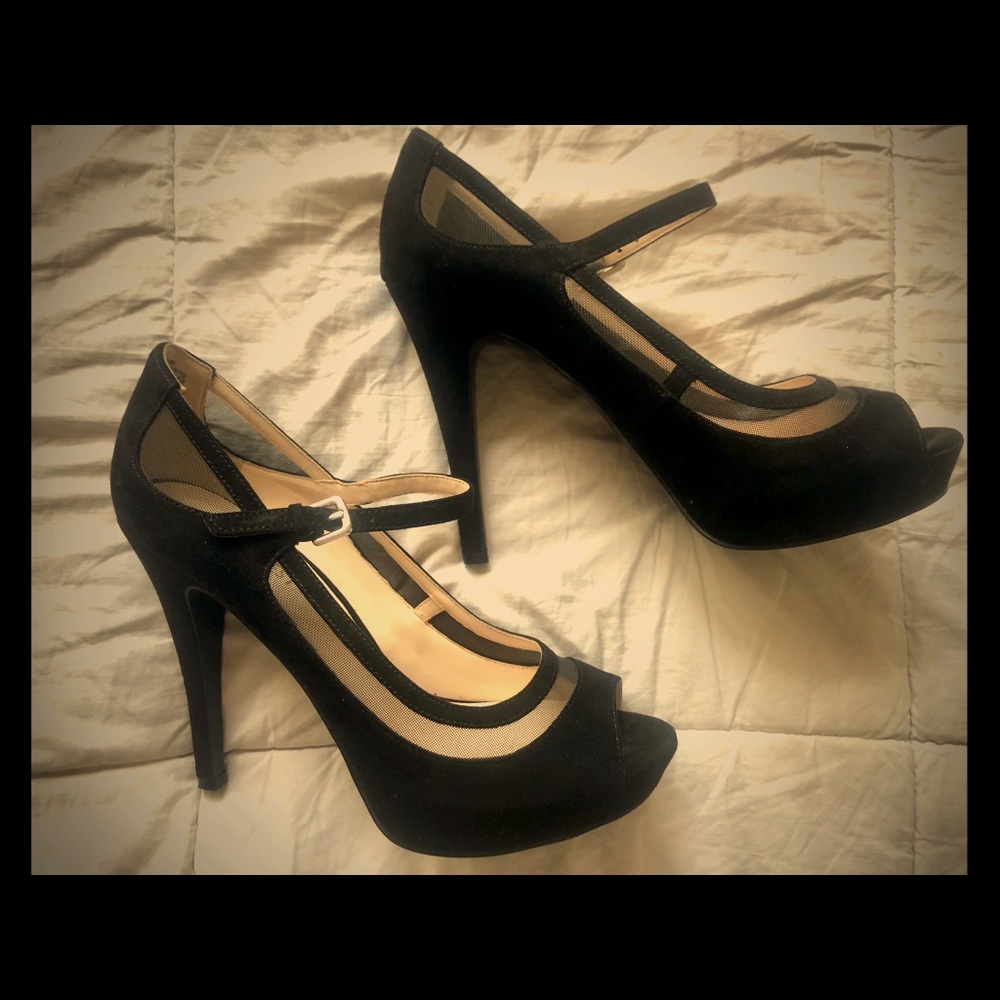 Nine West black peep toe heels - like new